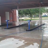 4 Benefits of Pressure Washing Your Driveway and Parking Garage