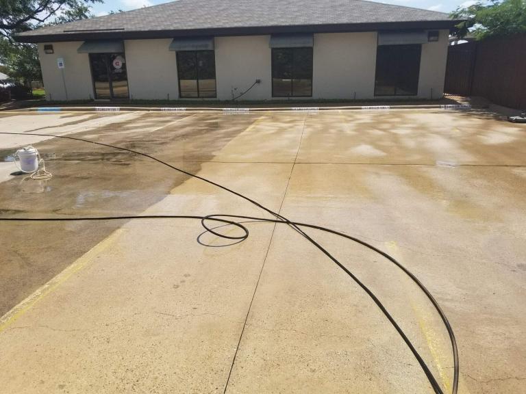 Benefits of Commercial Concrete Cleaning
