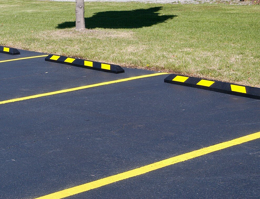 Freshly striped asphalt parking lot in Dallas, TX